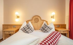 Mara'S Little Boutique Sleepover - Budget Holiday Home